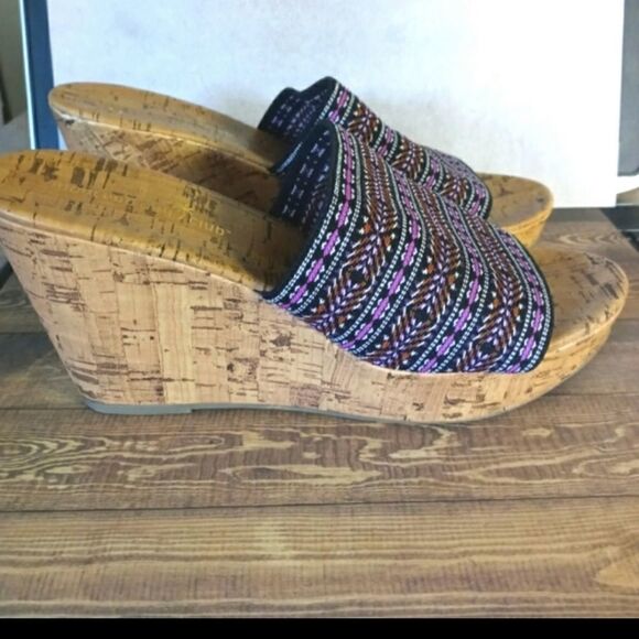 Montego Bay Club Multi Colored Cork Wedge Sandals Sz 8.5 - Picture 7 of 9